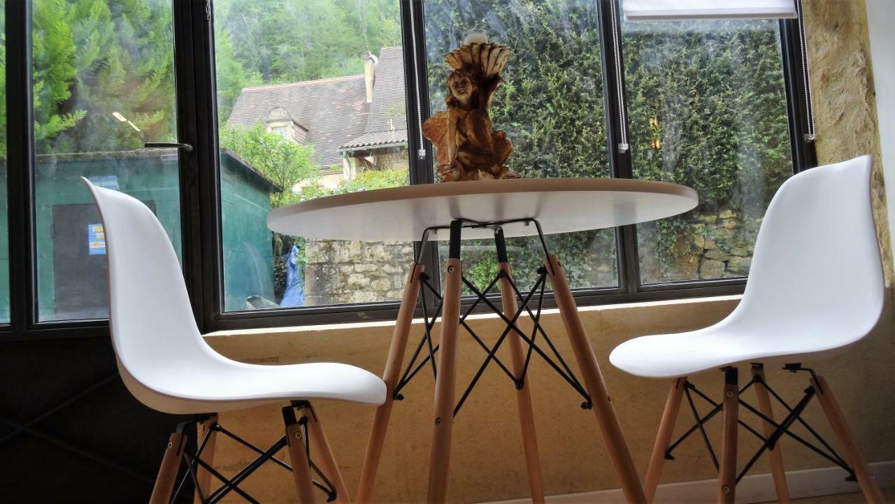 Chambre Du Sabotier - Studio Troglodytique - A 100 M Baignade En Riviere - Location De Canoe - Circuits Cyclo - Aire De Pique-Nique - 3 Restaurants Castelnaud La Chapelle Exteriör bild